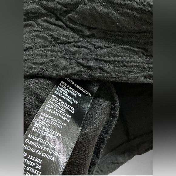 NWT GOOD AMERICAN SZ M Black Textured Square Neck Crop Top Goth Festival $129 - Picture 8 of 12